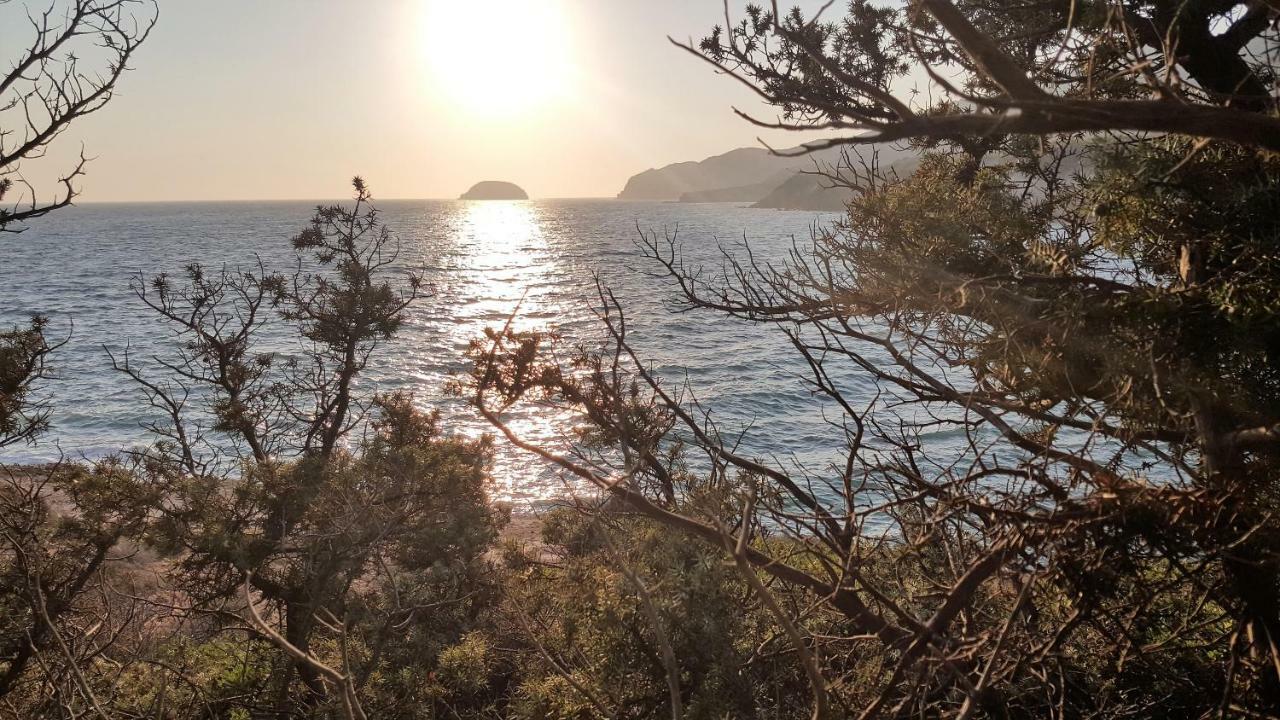 Limeri Traditional Guest House Monolithos  Екстер'єр фото